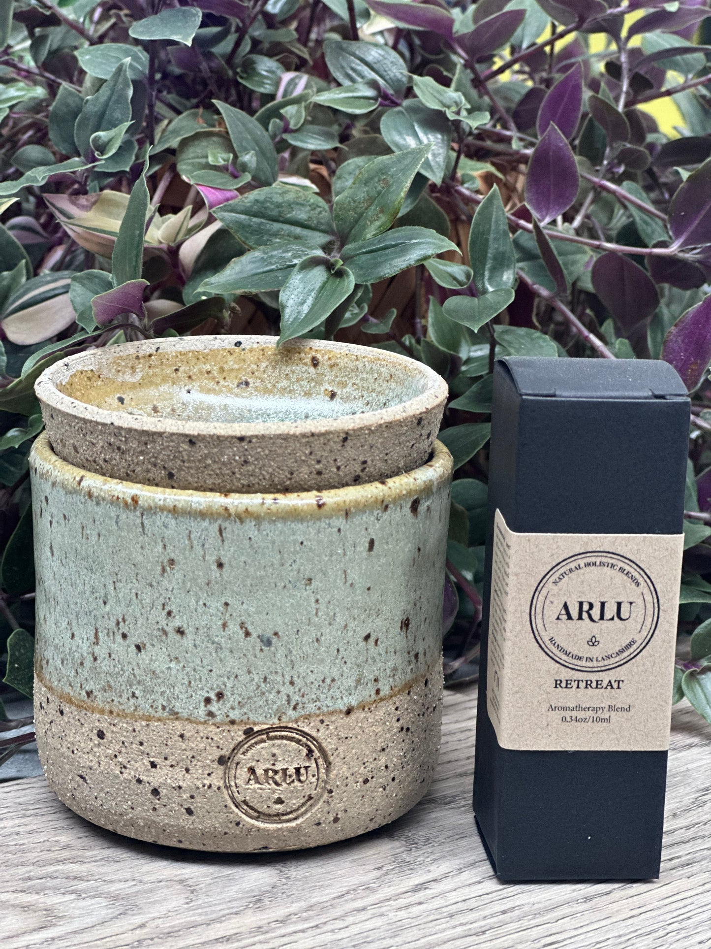 Handmade Oil Burner & Retreat Blend