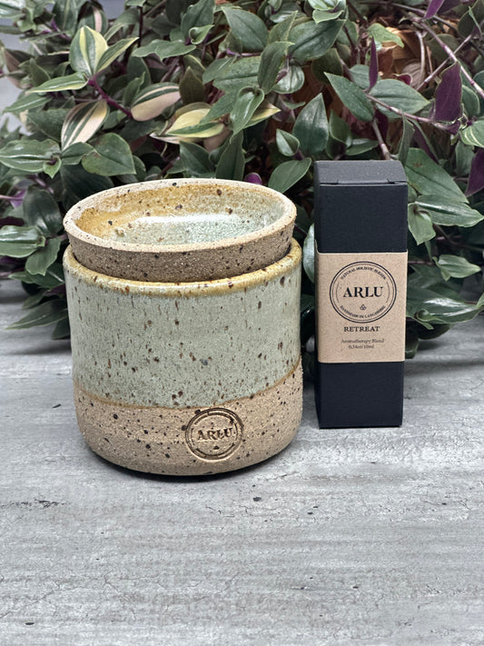 Handmade Oil Burner & Retreat Blend