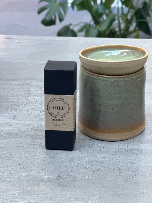 Handmade Oil Burner & Retreat Blend