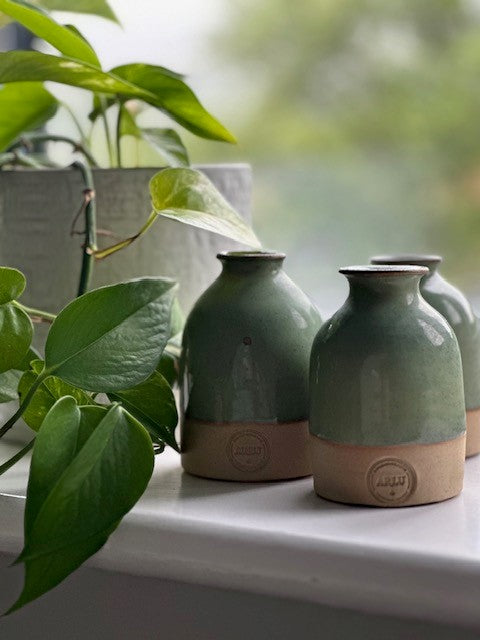 Retreat Reed Diffuser in Handmade Pot